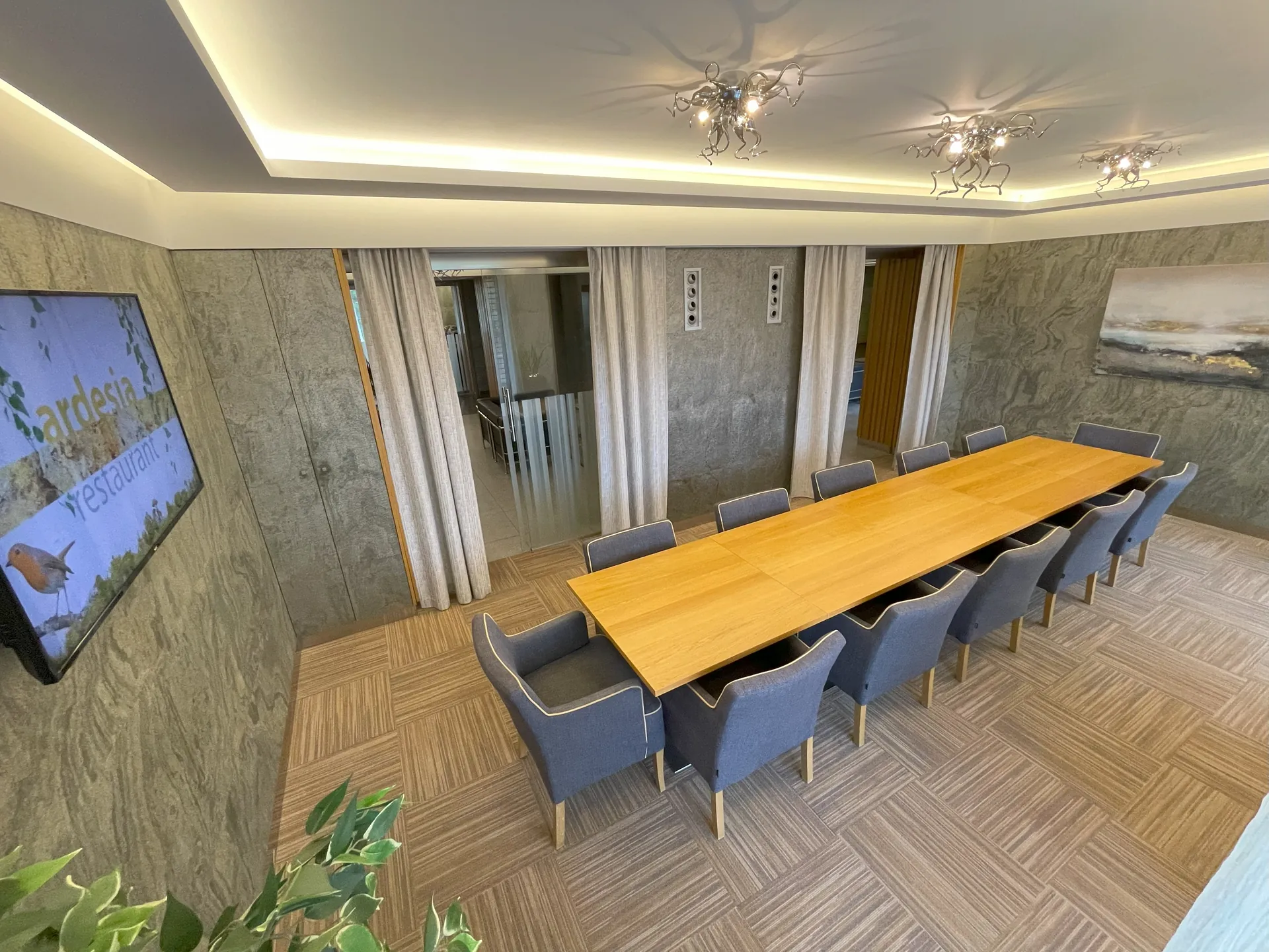 Salónek - celkový pohled 2